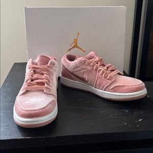Women’s Rust Pink (Rose gold) Nike Air Jordans 1 Low top. Worn one time
